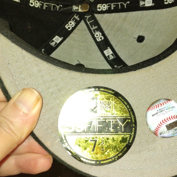 New era Houston Astros baseball hat size 7 and 3/4 all black rare - Picture 5 of 5